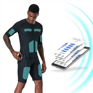 Costum de stimulent electroe